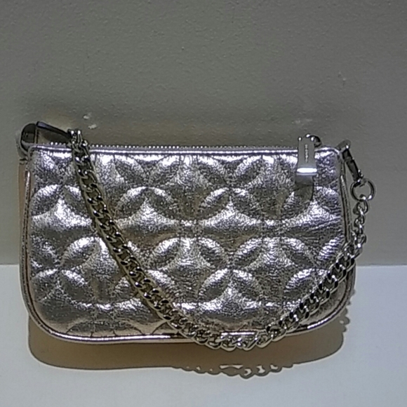 NWOT Michael Kors handbag Firm pricing - Picture 5 of 5